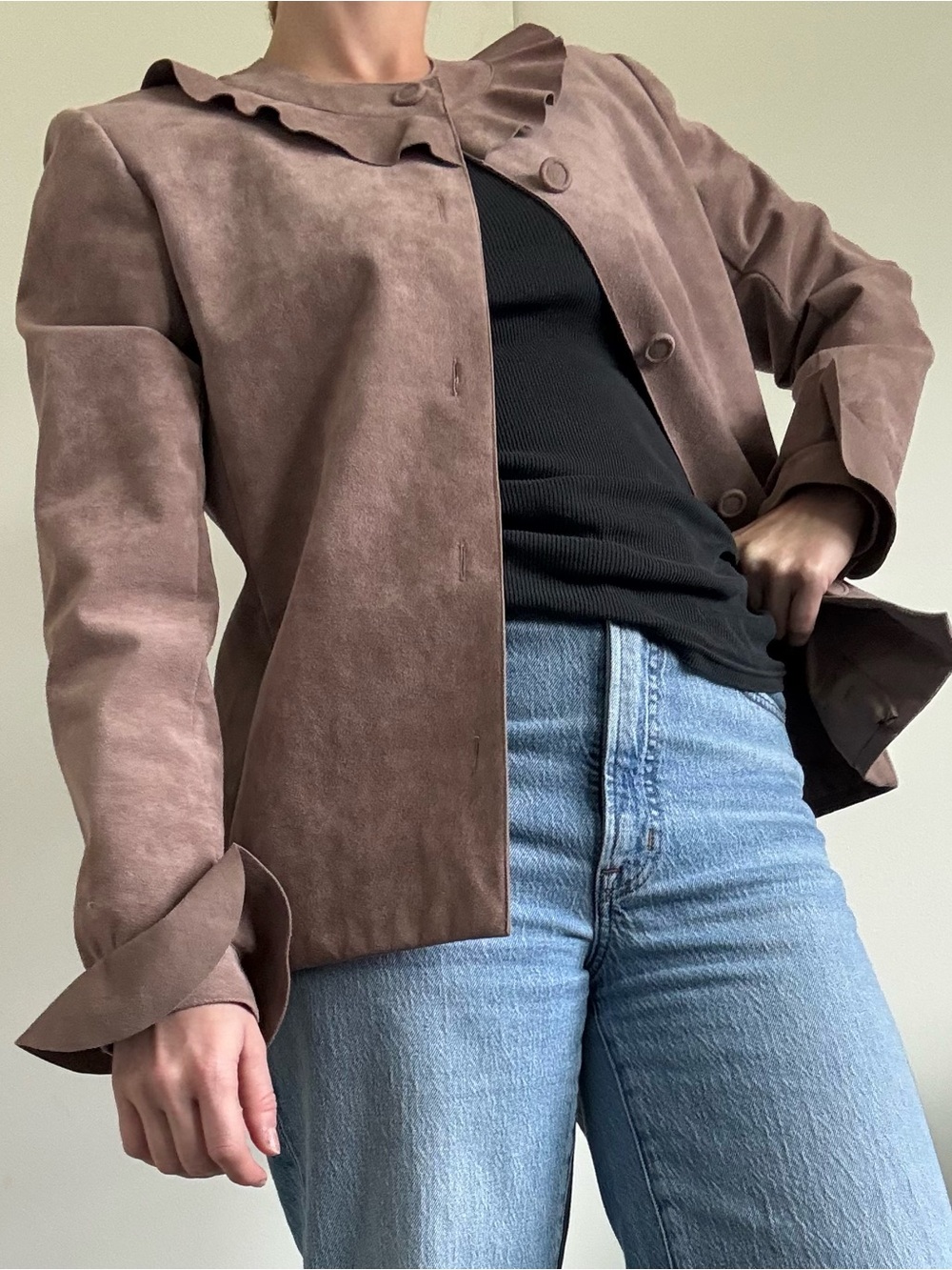 Vintage Women's Brown Suede Button-Front Jacket with Ruffle Collar